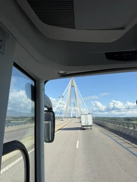 a7aea22a-23c7-4942-81fa-227e11b49e0a.jpg